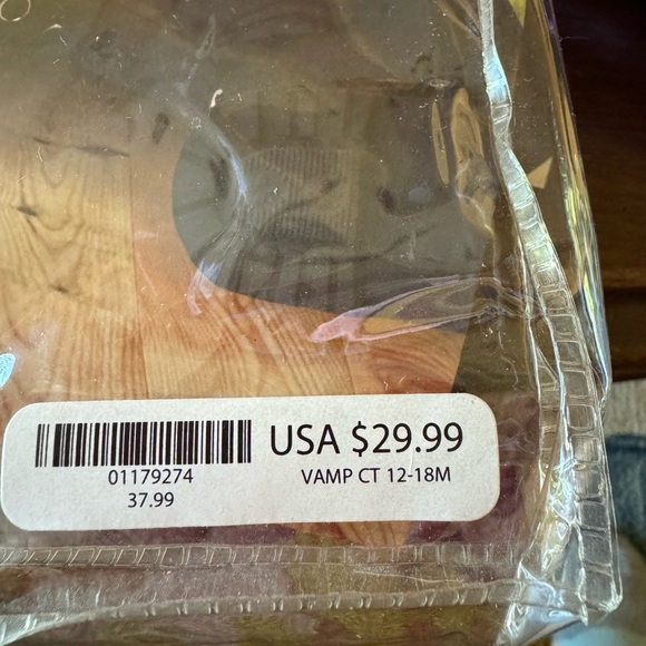 Spirit Halloween Vampire Cutie 12-18 Months Halloween Costume EUC - Picture 7 of 7